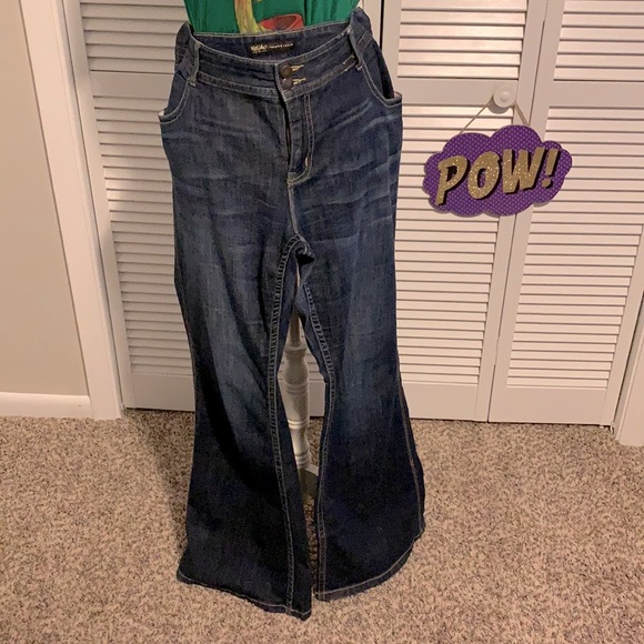 Mossimo Premium Denim Flare Leg Denim Jeans - Picture 1 of 3